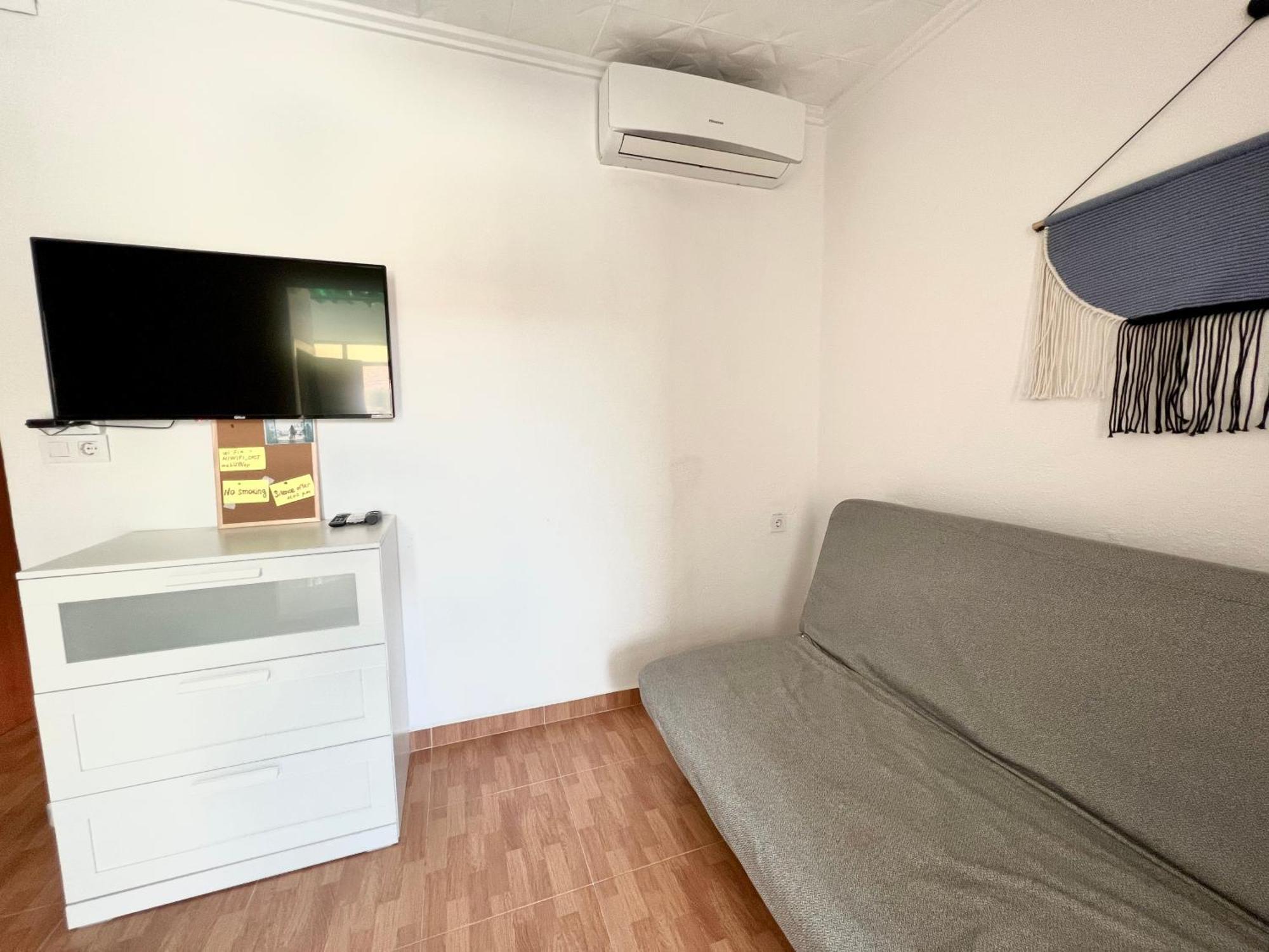 Studio 34 Valencia Luaran gambar